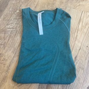 Lululemon swiftly tech short sleeve